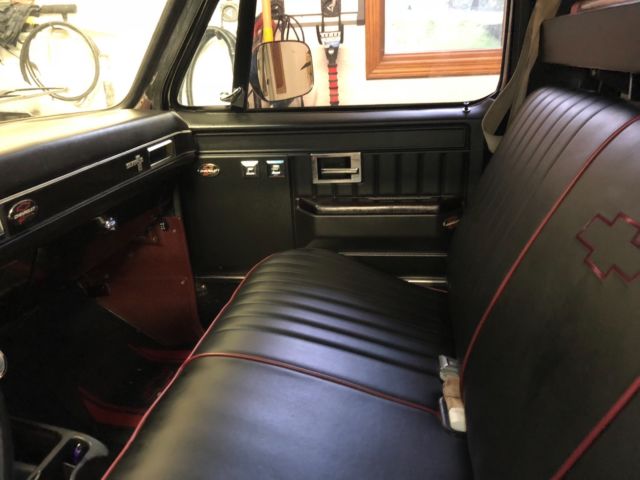 1986 Black Chevrolet C-10 Standard Cab Pickup