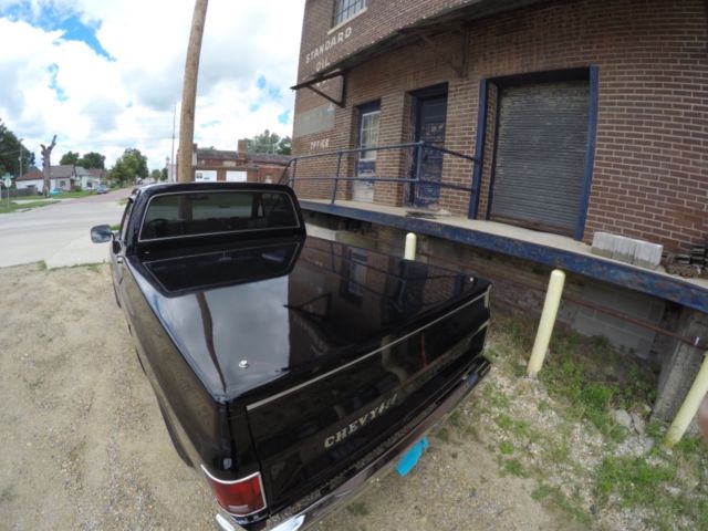 1986 Black Chevrolet C-10 Standard Cab Pickup