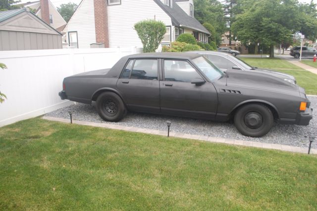1986 Black Chevrolet Capriceold Sedan