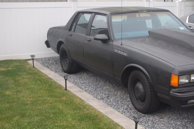 1986 Black Chevrolet Capriceold Sedan