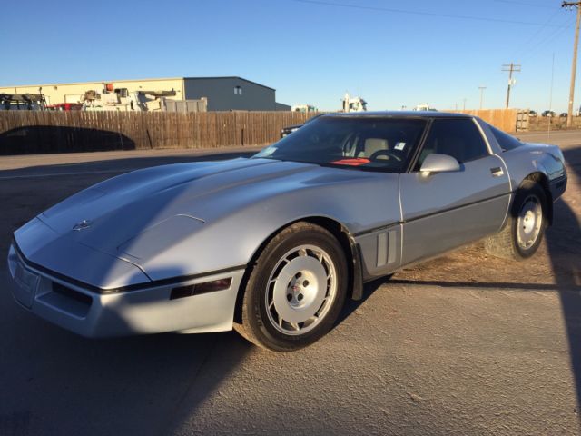 1986 Silver Chevrolet Corvette Coupe