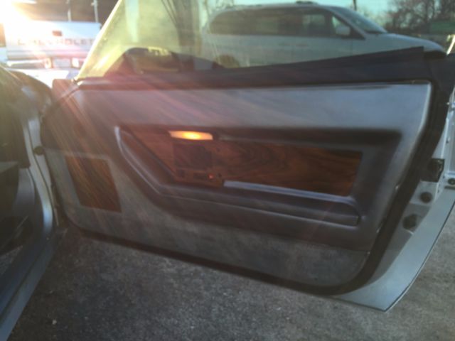 1986 Silver Chevrolet Corvette Coupe