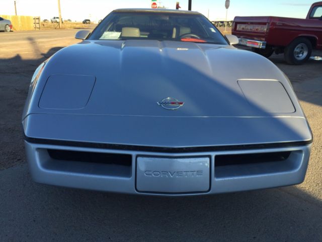 1986 Silver Chevrolet Corvette Coupe