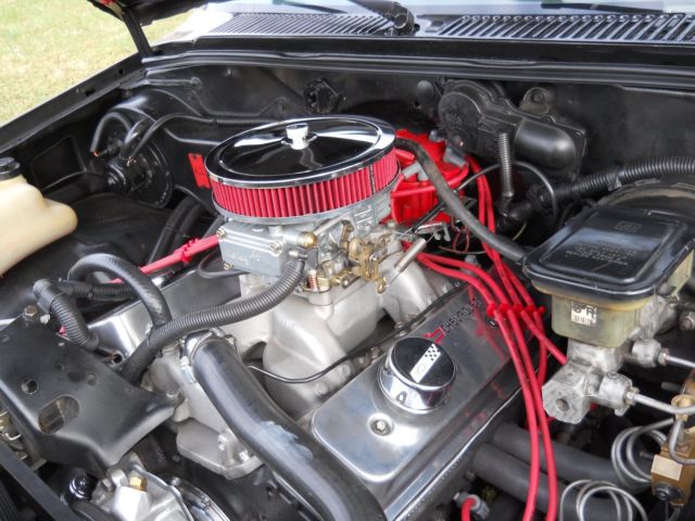 1986 Black Chevrolet S-10 Standard Cab Pickup