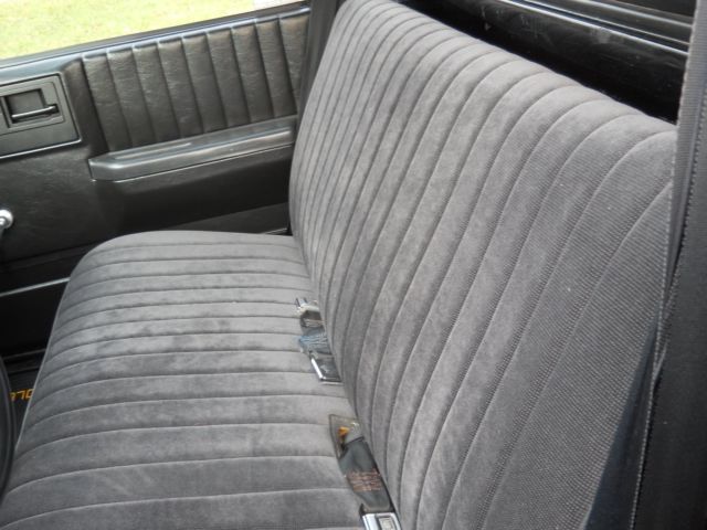 1986 Black Chevrolet S-10 Standard Cab Pickup