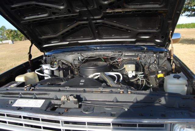 1986 Black Chevrolet C-10 Standard Cab Pickup