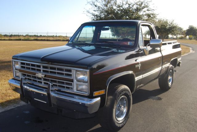 1986 Black Chevrolet C-10 Standard Cab Pickup