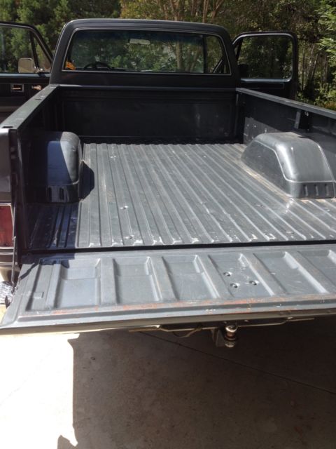 1986 Gray Chevrolet C/K Pickup 1500 Standard Cab Pickup