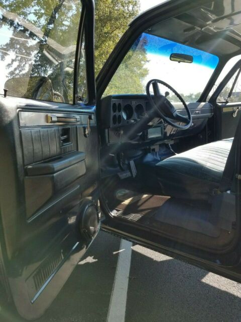 1986 Chevy Blue Chevrolet C/K Pickup 2500 Standard Cab Longbed
