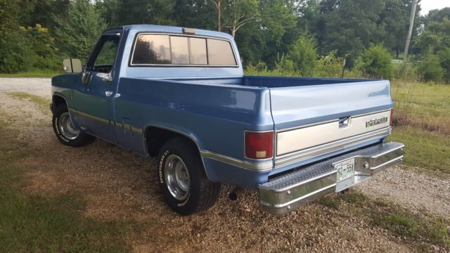 1986 Blue Chevrolet C-10 Standard Cab Pickup