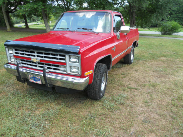 1986 Red Chevrolet C/K Pickup 1500 Standard Cab Pickup