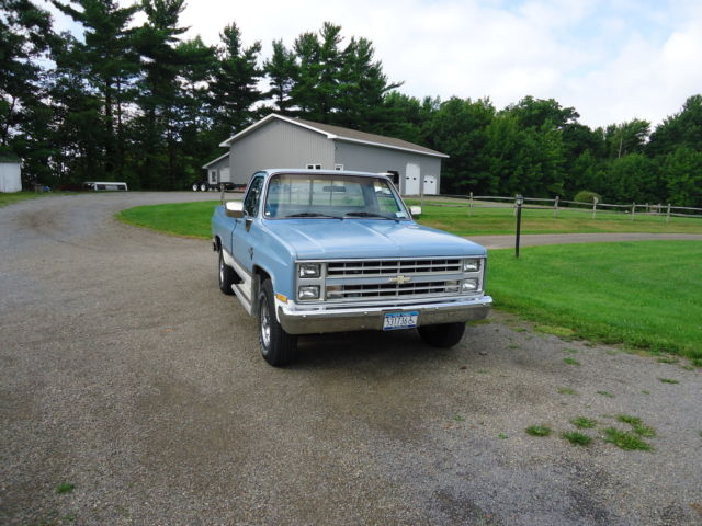 1986 blue & white Chevrolet Other Standard Cab Pickup