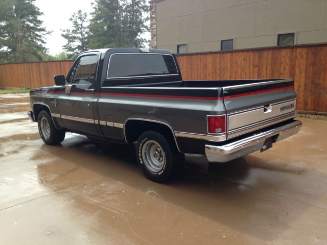 1986 Black/Silver Chevrolet Silverado 1500