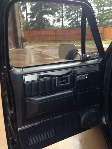 1986 Black/Silver Chevrolet Silverado 1500