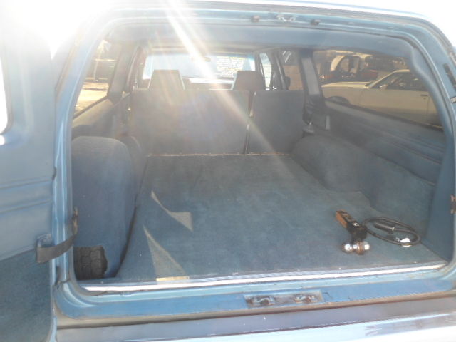 1986 Grey/Black Chevrolet Suburban