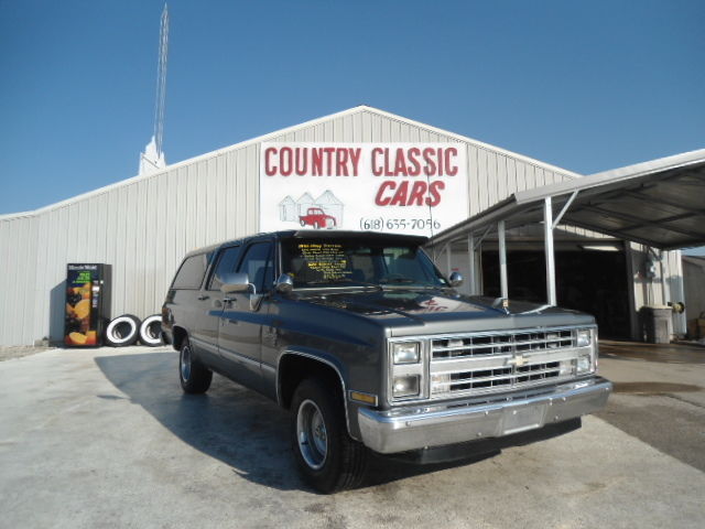 1986 Grey/Black Chevrolet Suburban