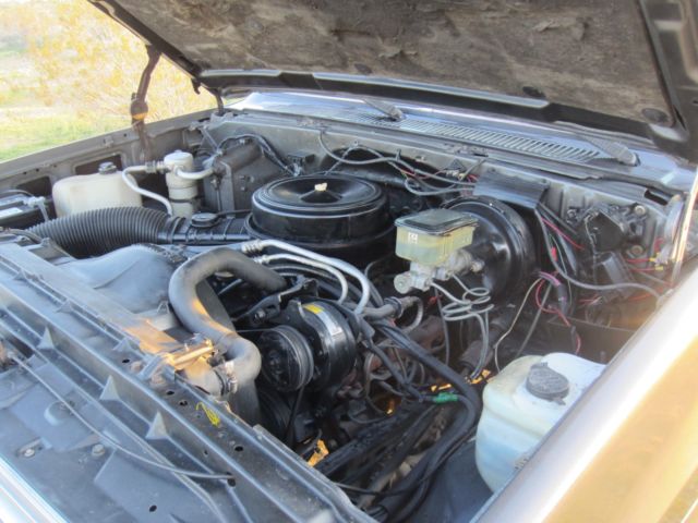 1986 dark gray Chevrolet C/K Pickup 1500 Standard Cab Pickup