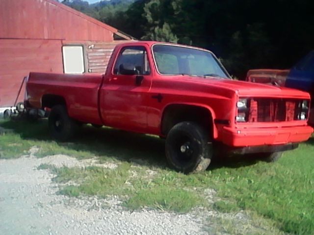 1986 Red Chevrolet C-10 Standard Cab Pickup