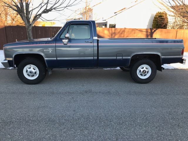 1986 BLUE AND GREY Chevrolet C/K Pickup 2500 PICKUP TRUCK