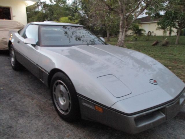 1986 silver Chevrolet Corvette
