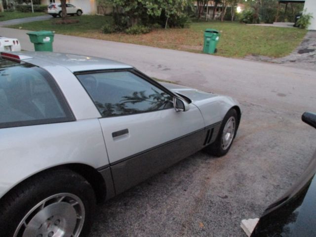 1986 silver Chevrolet Corvette