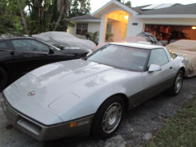 1986 silver Chevrolet Corvette