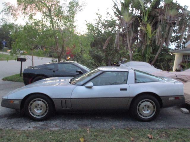 1986 silver Chevrolet Corvette