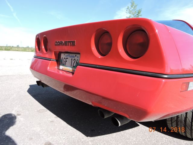 1986 Red Chevrolet Corvette Coupe