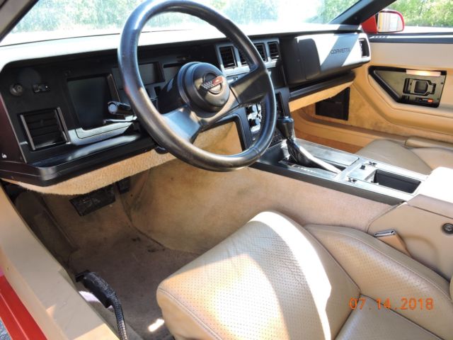 1986 Red Chevrolet Corvette Coupe