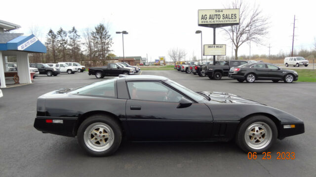1986 Black Chevrolet Corvette 2dr