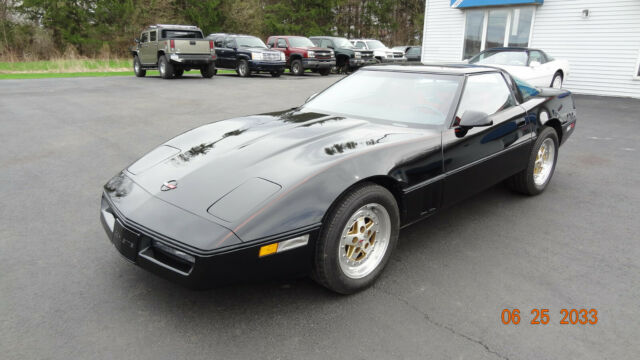 1986 Black Chevrolet Corvette 2dr