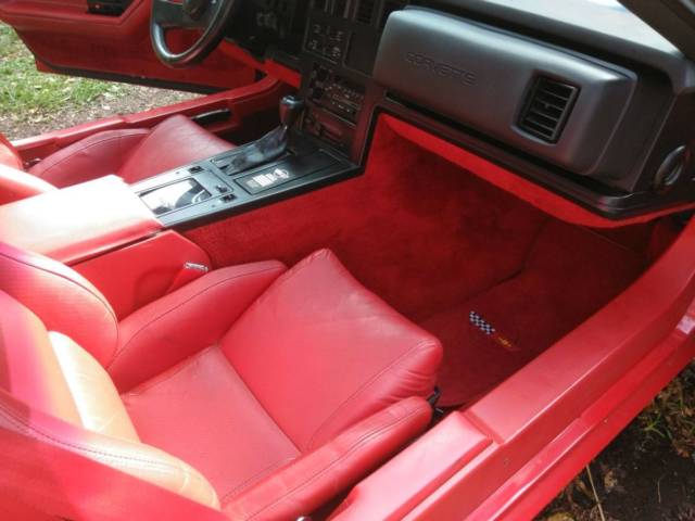1986 Red Chevrolet Corvette Coupe