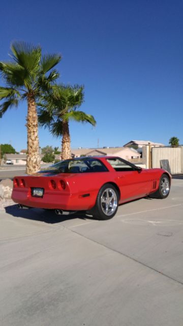 1986 Red Chevrolet Corvette Coupe