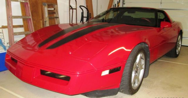 1986 Red Chevrolet Corvette Coupe