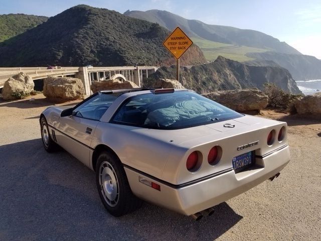 1986 Gold Chevrolet Corvette Coupe