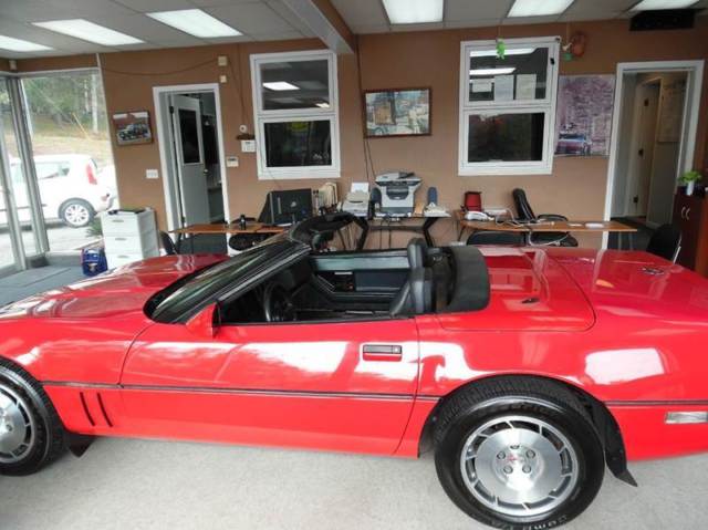 1986 Red Chevrolet Corvette
