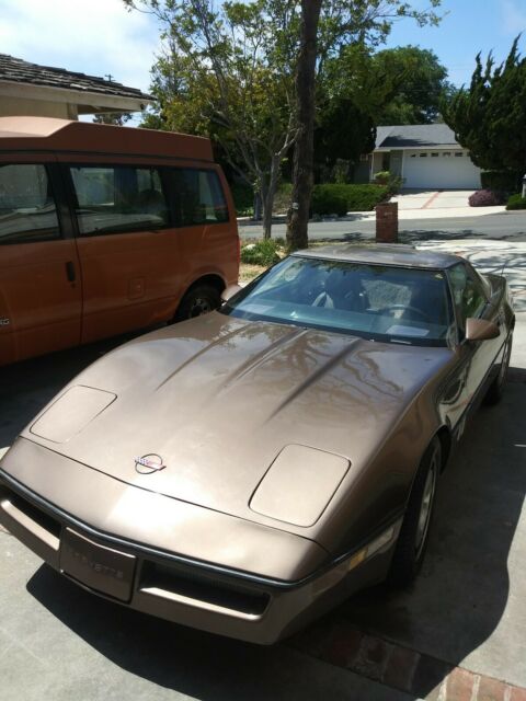 1986 Brown Chevrolet Corvette Coupe