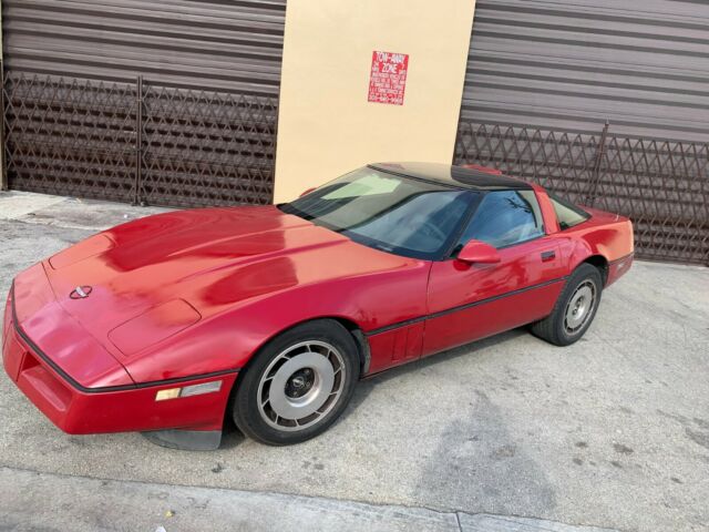 1986 Red Chevrolet Corvette Coupe