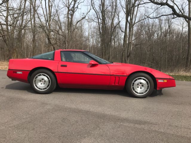 1986 Red Chevrolet Corvette Coupe