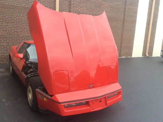 1986 Red Chevrolet Corvette Coupe
