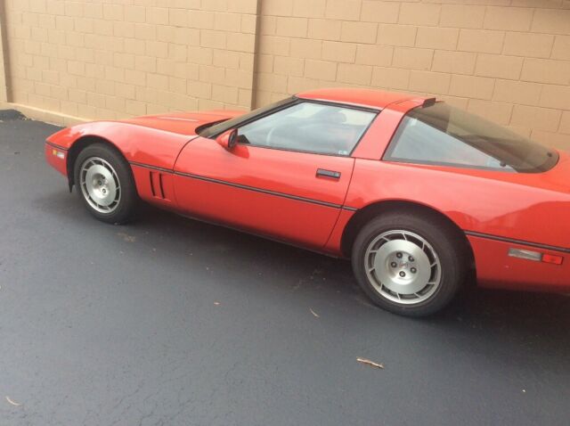 1986 Red Chevrolet Corvette Coupe