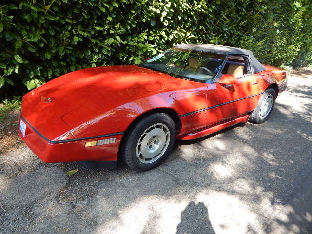 1986 Red Chevrolet Corvette Convertible
