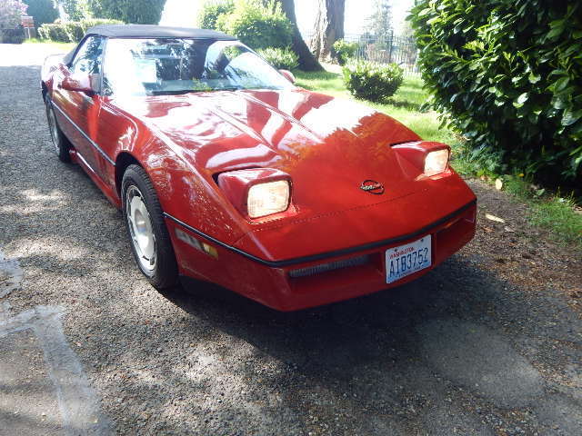 1986 Red Chevrolet Corvette Convertible