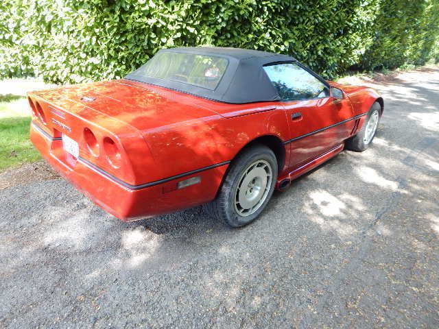 1986 Red Chevrolet Corvette Convertible