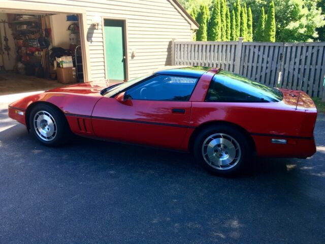 1986 Red Chevrolet Corvette Coupe