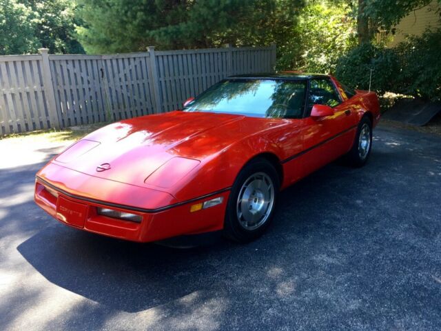 1986 Red Chevrolet Corvette Coupe