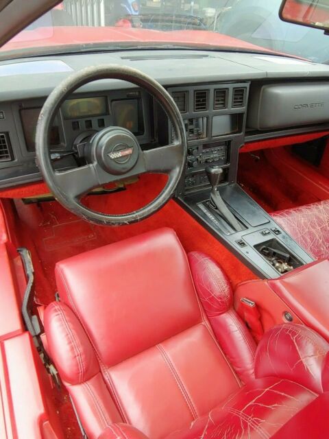 1986 Red Chevrolet Corvette Coupe