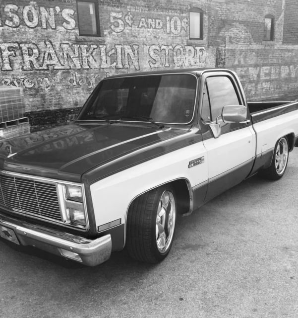 1986 Red GMC Sierra 1500 Truck