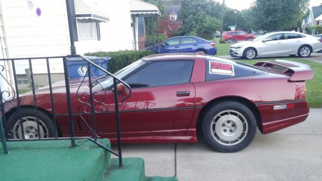 1986 Black Chevrolet Corvette 2 door