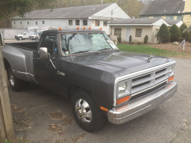 1986 Dodge Ram 3500 Cab & Chassis
